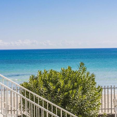 Apartamento Vista Brava Platja de Muro Εξωτερικό φωτογραφία